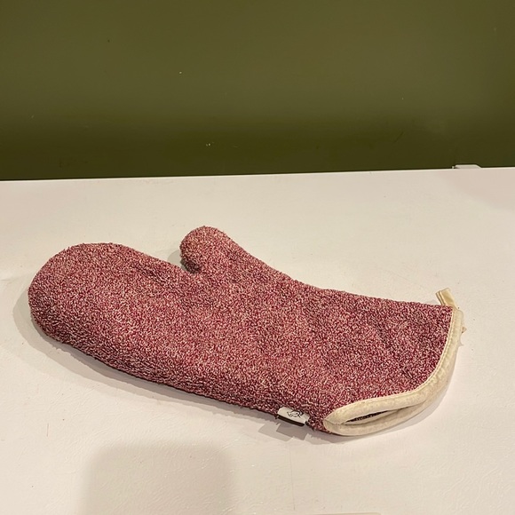 Pampered Chef Kitchen Oven Mitts